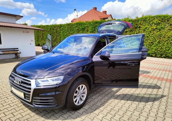 Audi Q5 cena 115900 przebieg: 58000, rok produkcji 2020 z Pruszcz Gdański małe 781